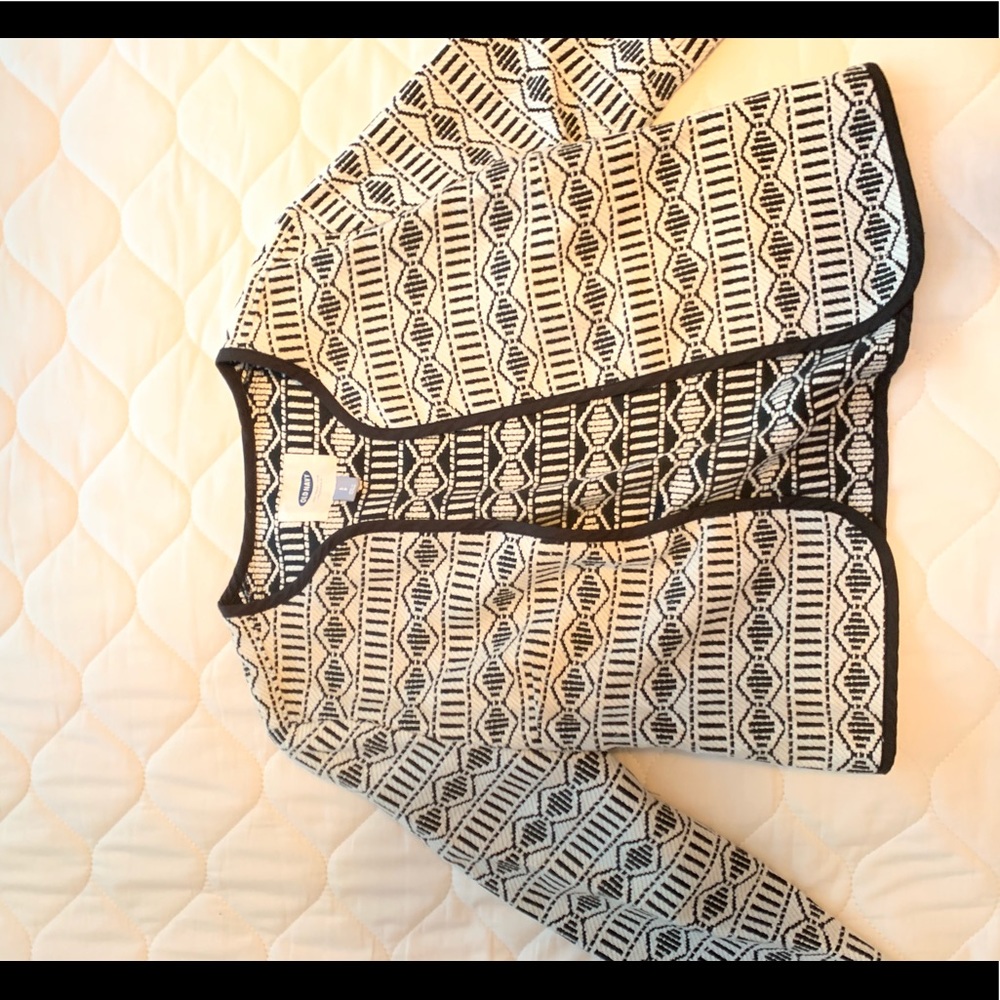 Old Navy black and white blazer